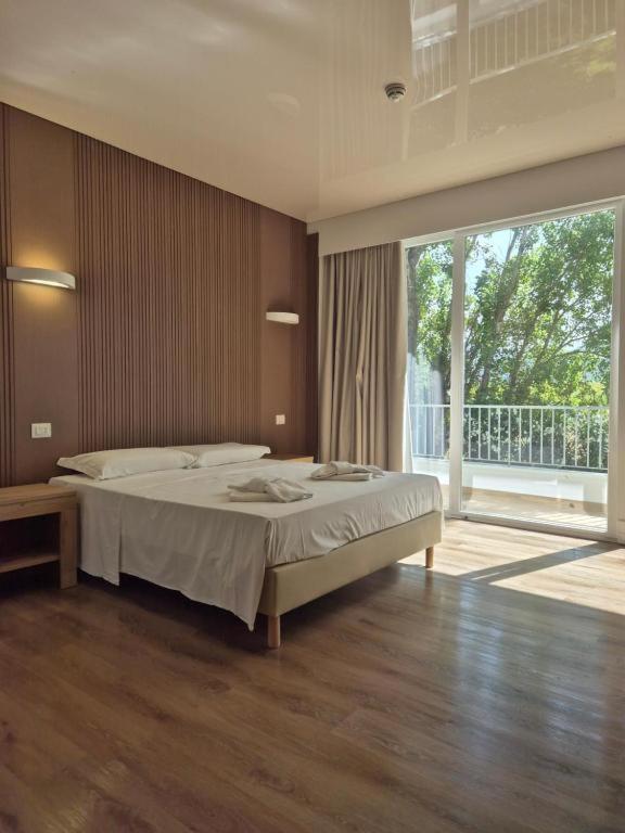 Suite Hotel Dominicus Grisolia Exterior foto